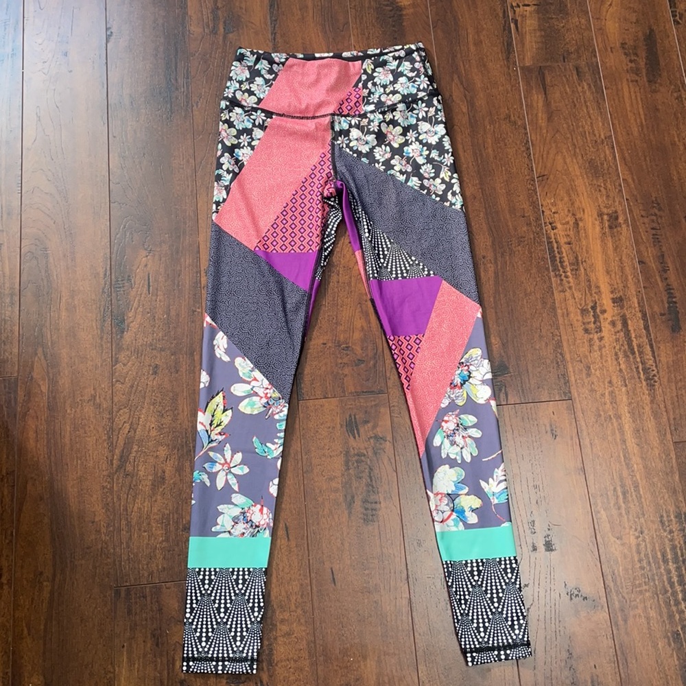 NWOT VICTORIA SECRET’S VSX Sport Leggings